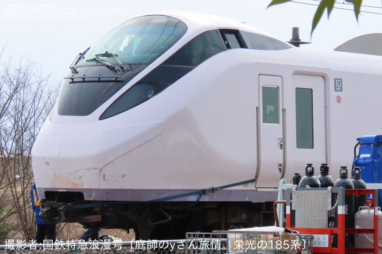 【JR東】E657系K2編成が常磐線の内原駅付近で乗用車と衝突する事故に遭遇の拡大写真