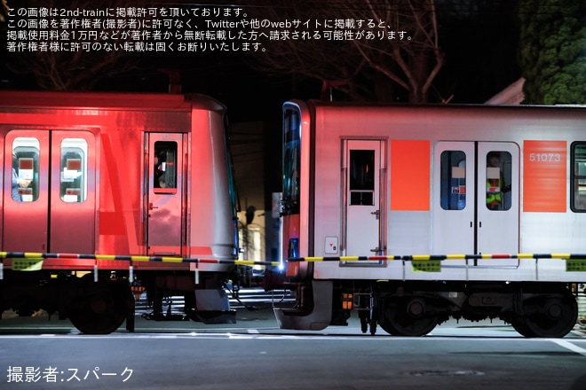 【東武】50070型51073Fを東急5050系5178Fが救援し回送を不明で撮影した写真