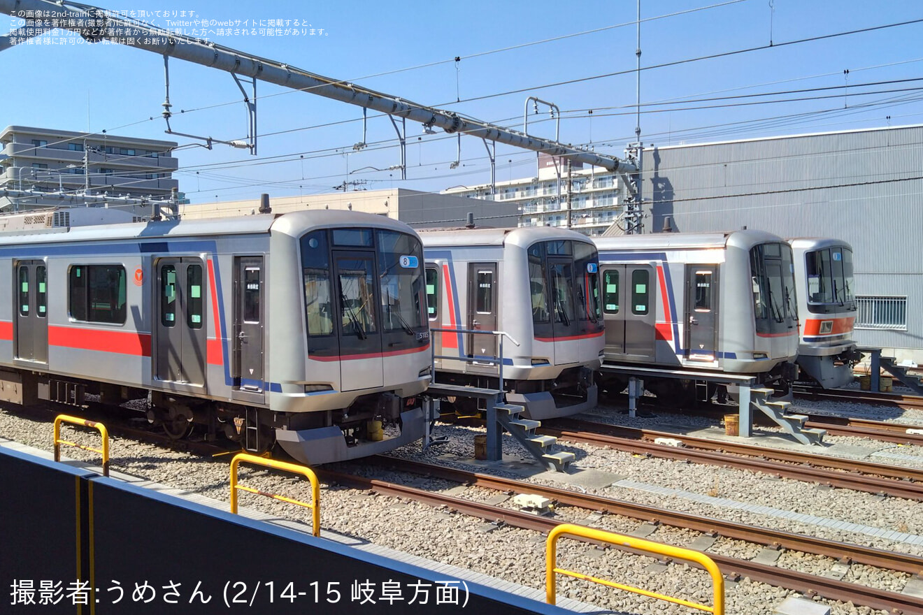 【東急】土休日ダイヤ日中の西横浜留置が東急目黒線の車両×4本になったことが確認の拡大写真