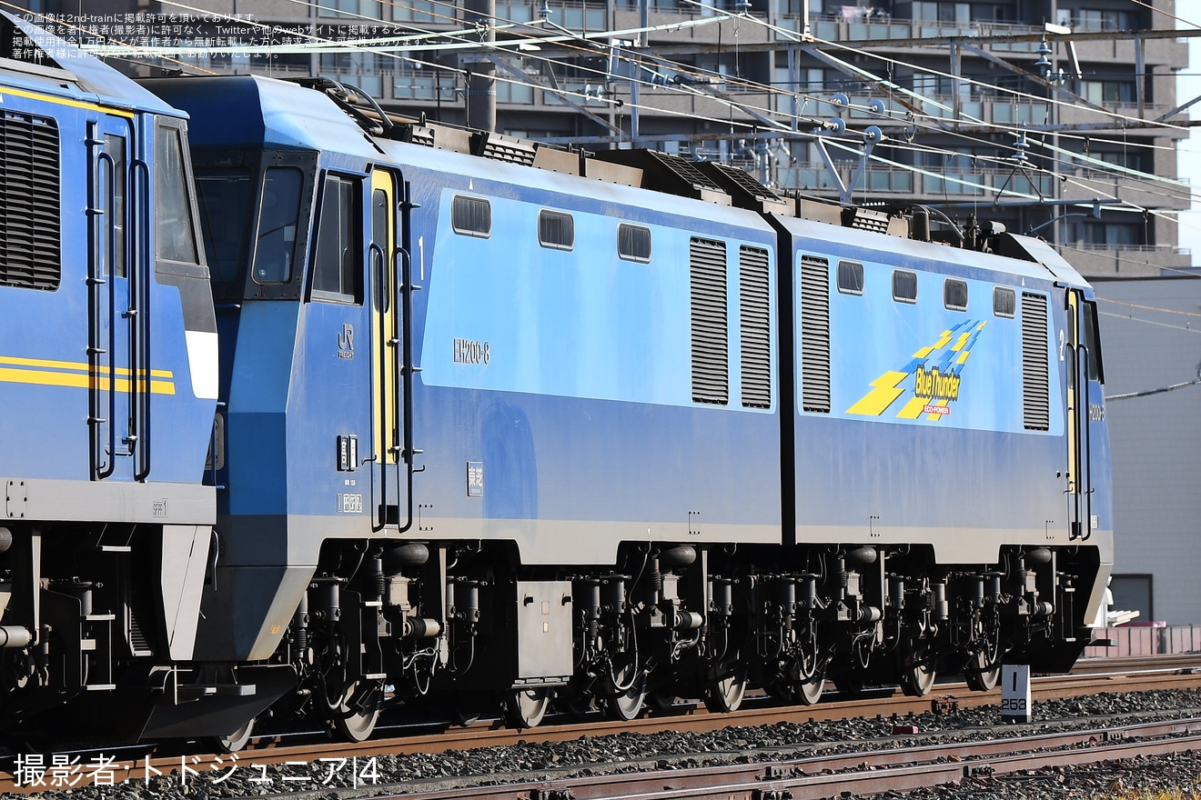 【JR貨】5091レの次位無動力にて高崎機関区所属のEH200-8が稲沢へ回送の拡大写真