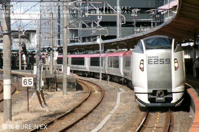 を成田駅で撮影した写真