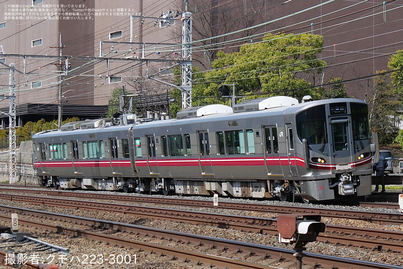 【JR西】521系U07編成吹田総合車両所本所出場試運転の拡大写真