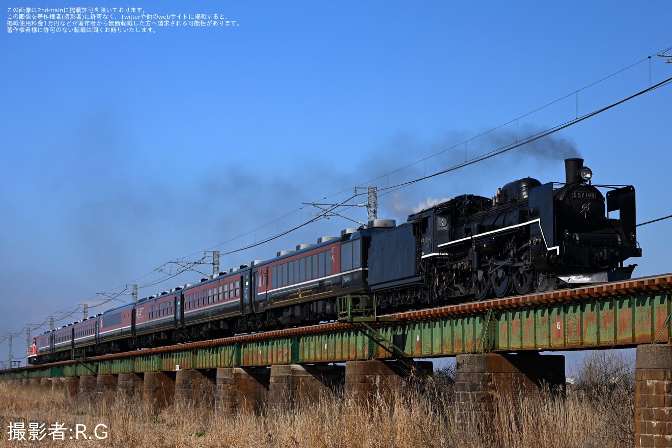 【JR東】「SL村上ひな街道号」と「DL村上ひな街道号」の運転に向けた試運転(2026)の拡大写真