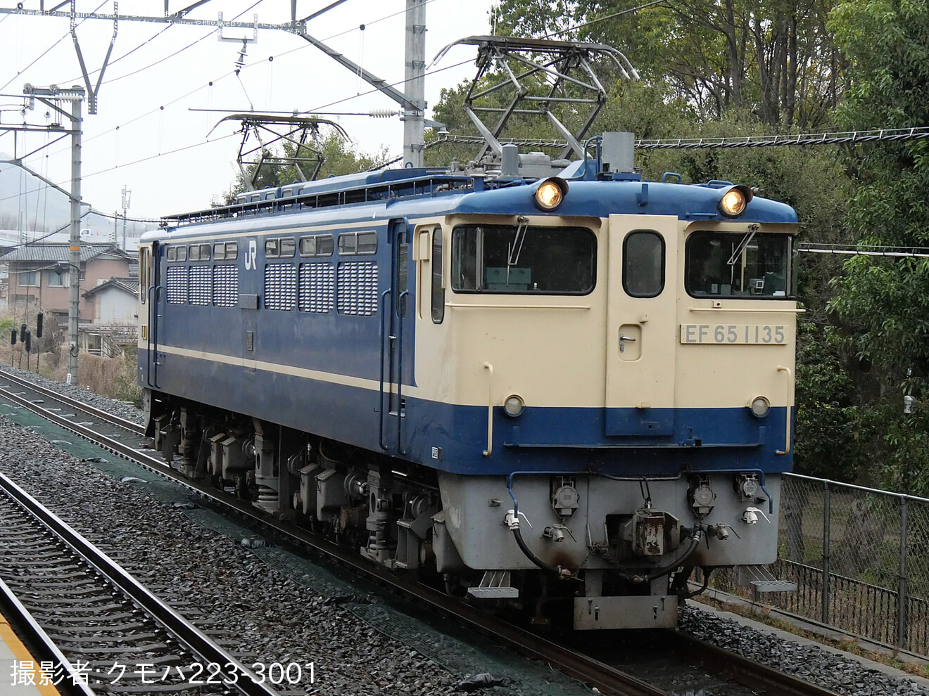 【JR西】EF65-1135が向日町(操)〜宮原(操)へ回送の拡大写真