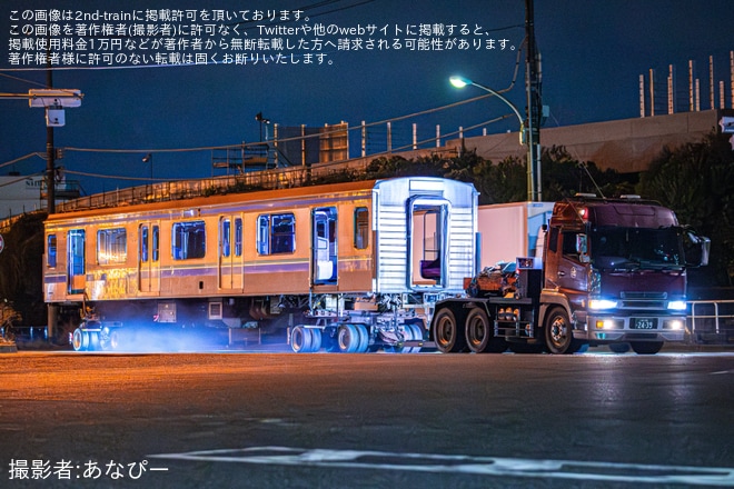 【東臨】りんかい線の70-000形Z10編成中間車が廃車陸送（1枚目）