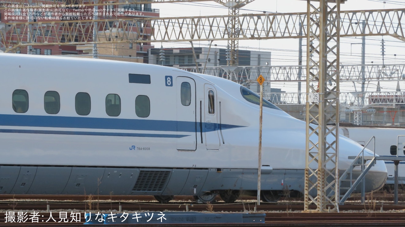 【JR西】N700系P8編成が短編成化改造を終え8両編成で姿を現すの拡大写真