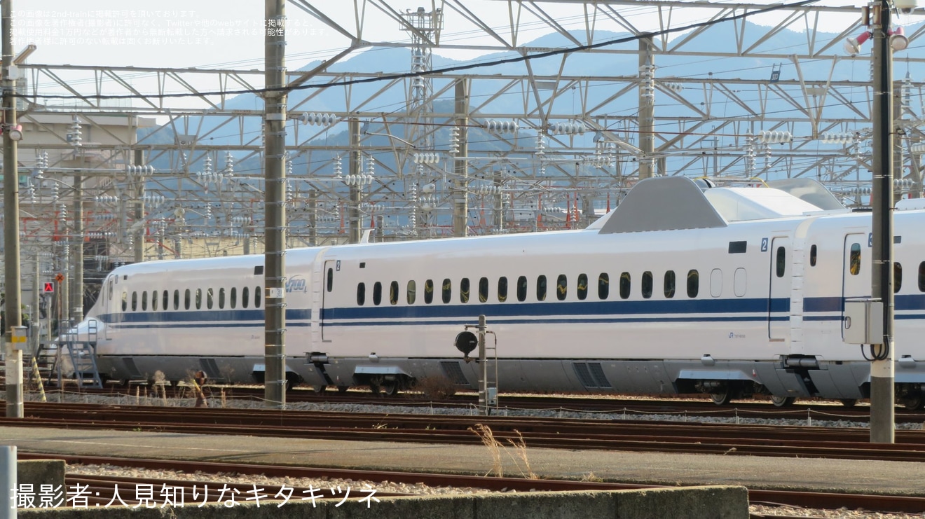 【JR西】N700系P8編成が短編成化改造を終え8両編成で姿を現すの拡大写真
