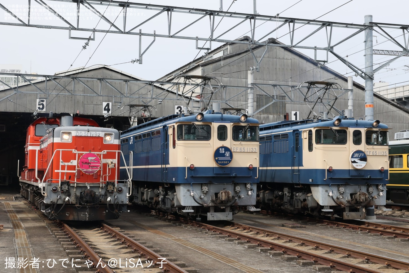【JR西】「国鉄型機関車展示会 in 網干総合車両所 宮原支所」が開催の拡大写真