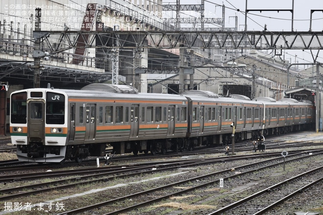 【JR東】211系3000番台タカC6編成大宮総合車両センター出場回送を不明で撮影した写真