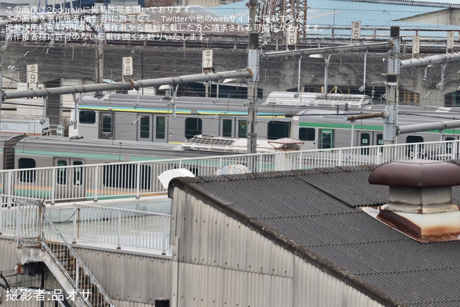 【JR東】E233系マリC2編成と見られる車両が東京総合車両センターで目撃を東京総合車両センター付近で撮影した写真