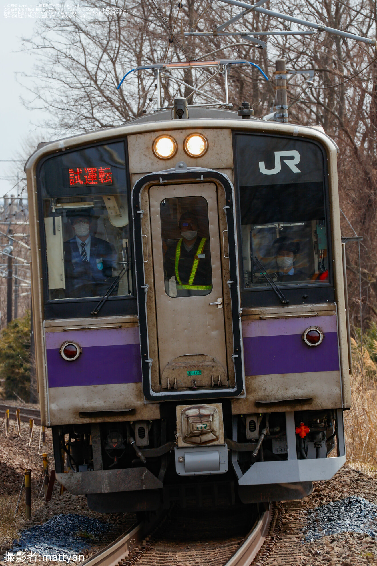 【JR東】701系1014編成郡山総合車両センター出場回送の拡大写真