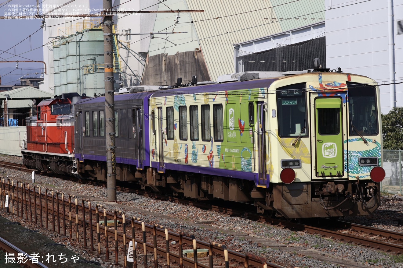 【JR西】DD51-1193牽引でキハ120-12・キハ120-305が亀山へ返却配給の拡大写真