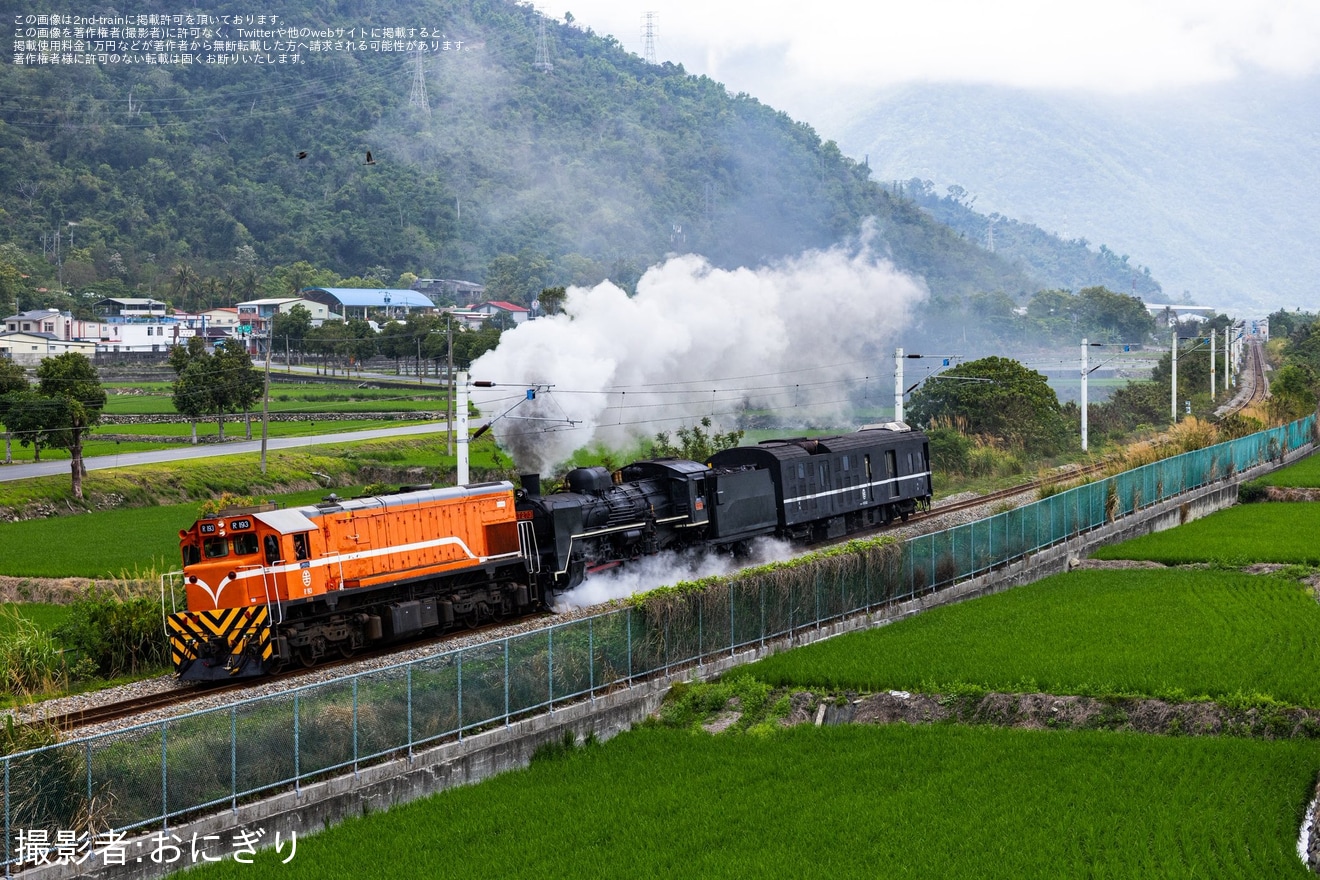 【台鉄】蒸気機関車CT273号が団体臨時列車の運転のため台東まで送り込み回送の拡大写真