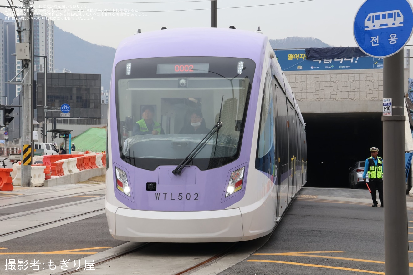 【Seoul Metro】韓国・ソウルの慰礼線トラムで試運転の拡大写真