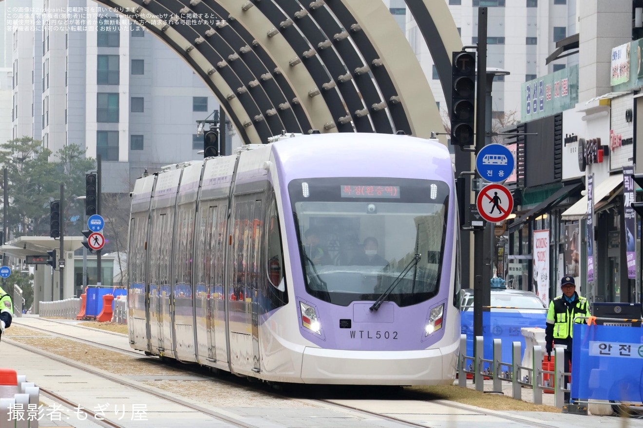 【Seoul Metro】韓国・ソウルの慰礼線トラムで試運転の拡大写真