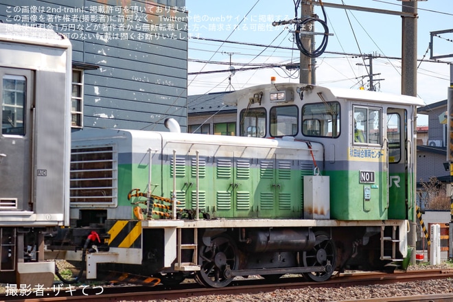 【JR東】205系M1編成のうち2両が構内入換（2枚目）