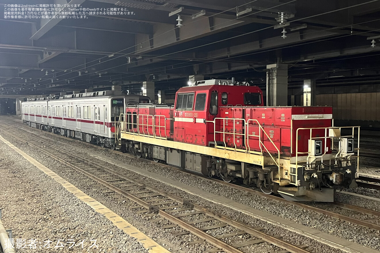 【東武】10030型11267F 南栗橋工場へ甲種輸送待機中の拡大写真