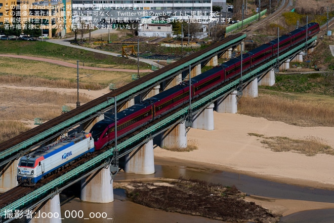 【韓国SRT】新しく製造した高速鉄道電車「EMU-320」の802号編成が輸送を不明で撮影した写真