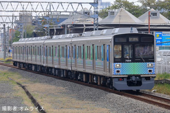 【西武】7000系7104F西武新宿線内試運転を新所沢駅で撮影した写真