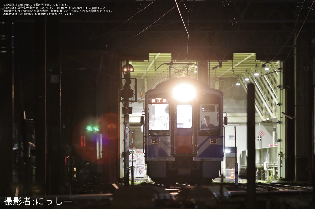 【北越】六日町運輸指令区検修構内で夜間撮影会が開催の拡大写真