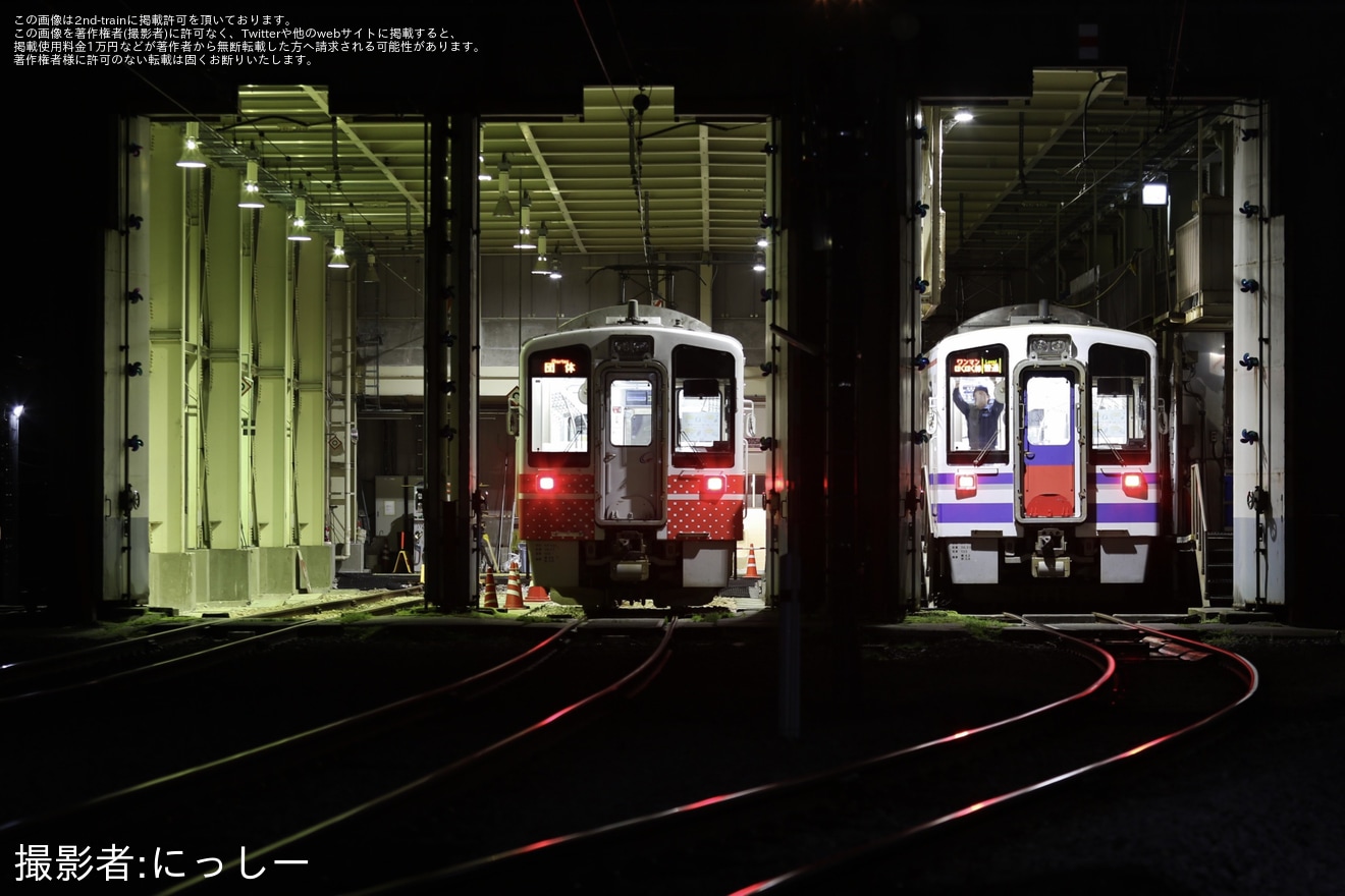 【北越】六日町運輸指令区検修構内で夜間撮影会が開催の拡大写真