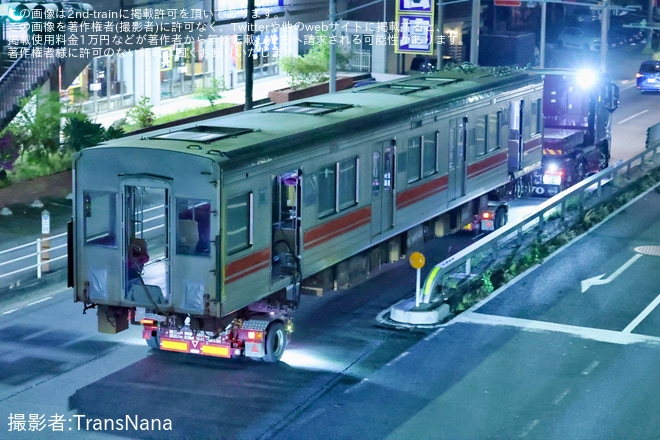【東急】9000系9003Fデハ9403号車長津田車両工場から陸送を不明で撮影した写真