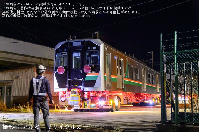 【JR東】E723系5000番台B-1編成が、郡山総合車両センターから米沢まで陸送（4枚目）