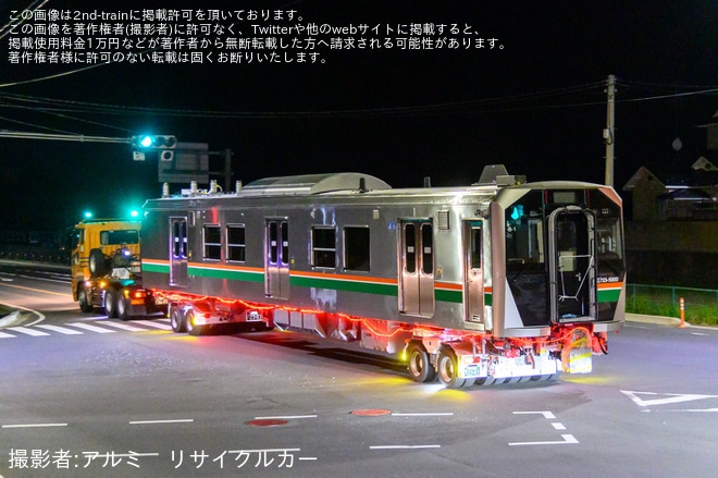 【JR東】E723系5000番台B-1編成が、郡山総合車両センターから米沢まで陸送（2枚目）