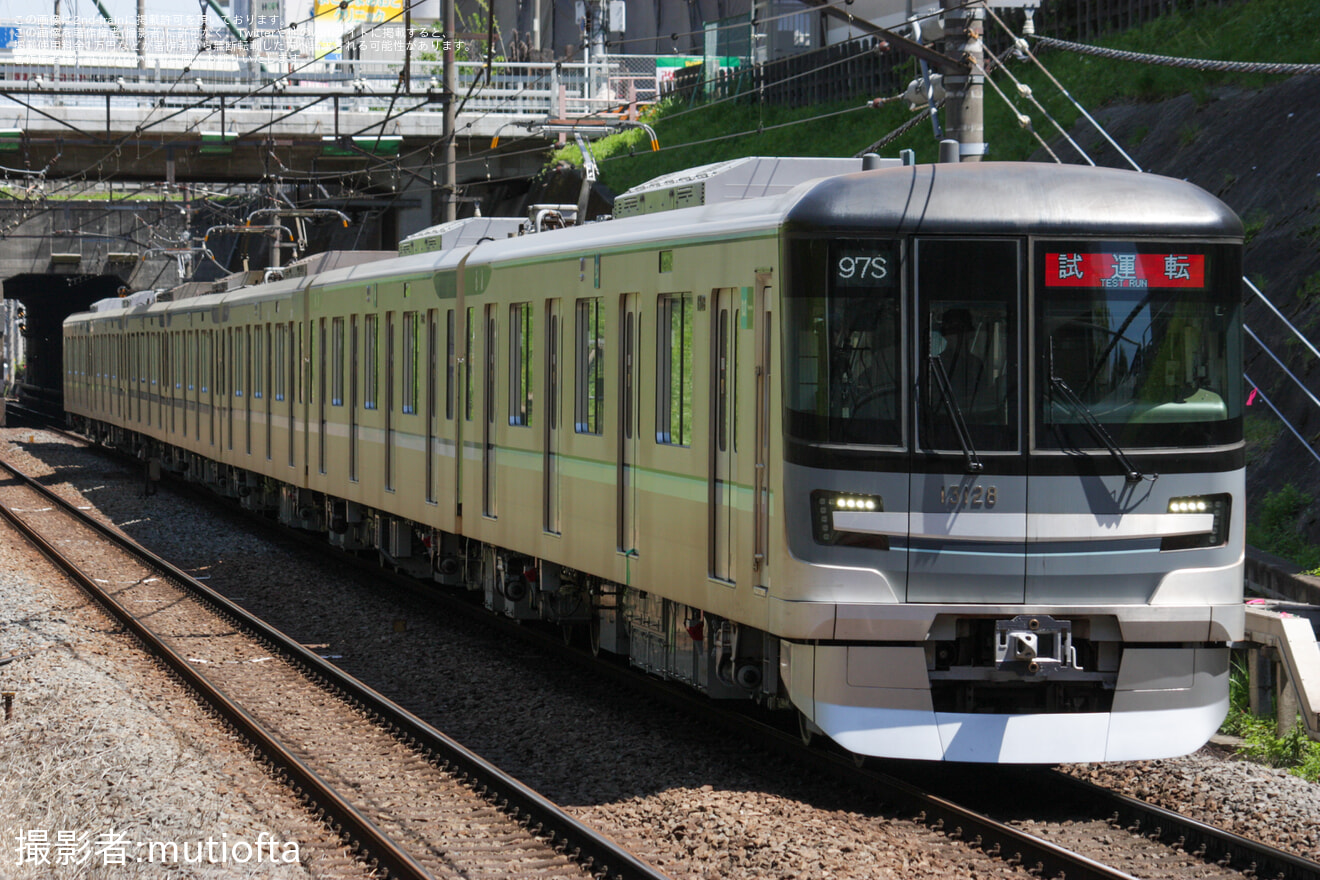 【メトロ】13000系13128F鷺沼工場出場試運転の拡大写真