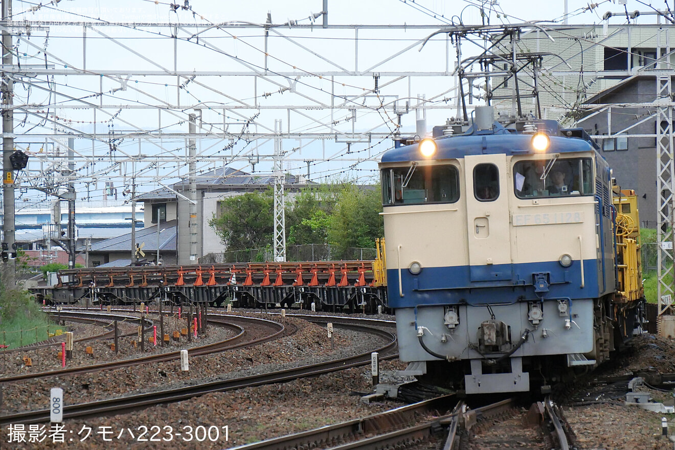【JR西】EF65-1128牽引の糸崎転回工臨の拡大写真