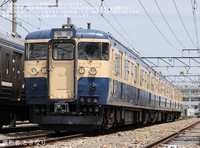 【JR東】115系S9編成と211系N608編成による横須賀色撮影会が開催を長野総合車両センターで撮影した写真