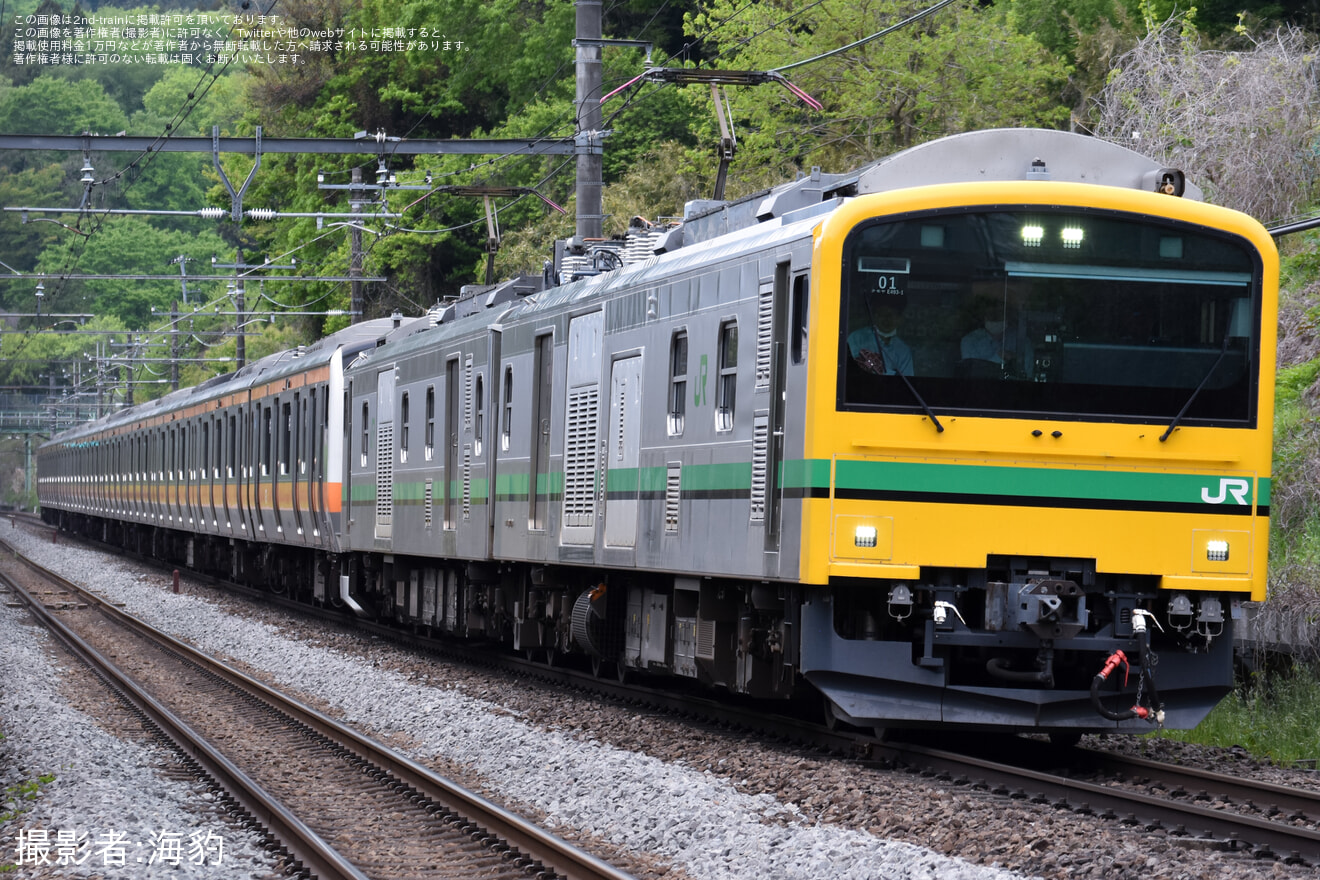 【JR東】E233系0番台トタT40編成、E493系牽引で長野総合車両センター出場の拡大写真