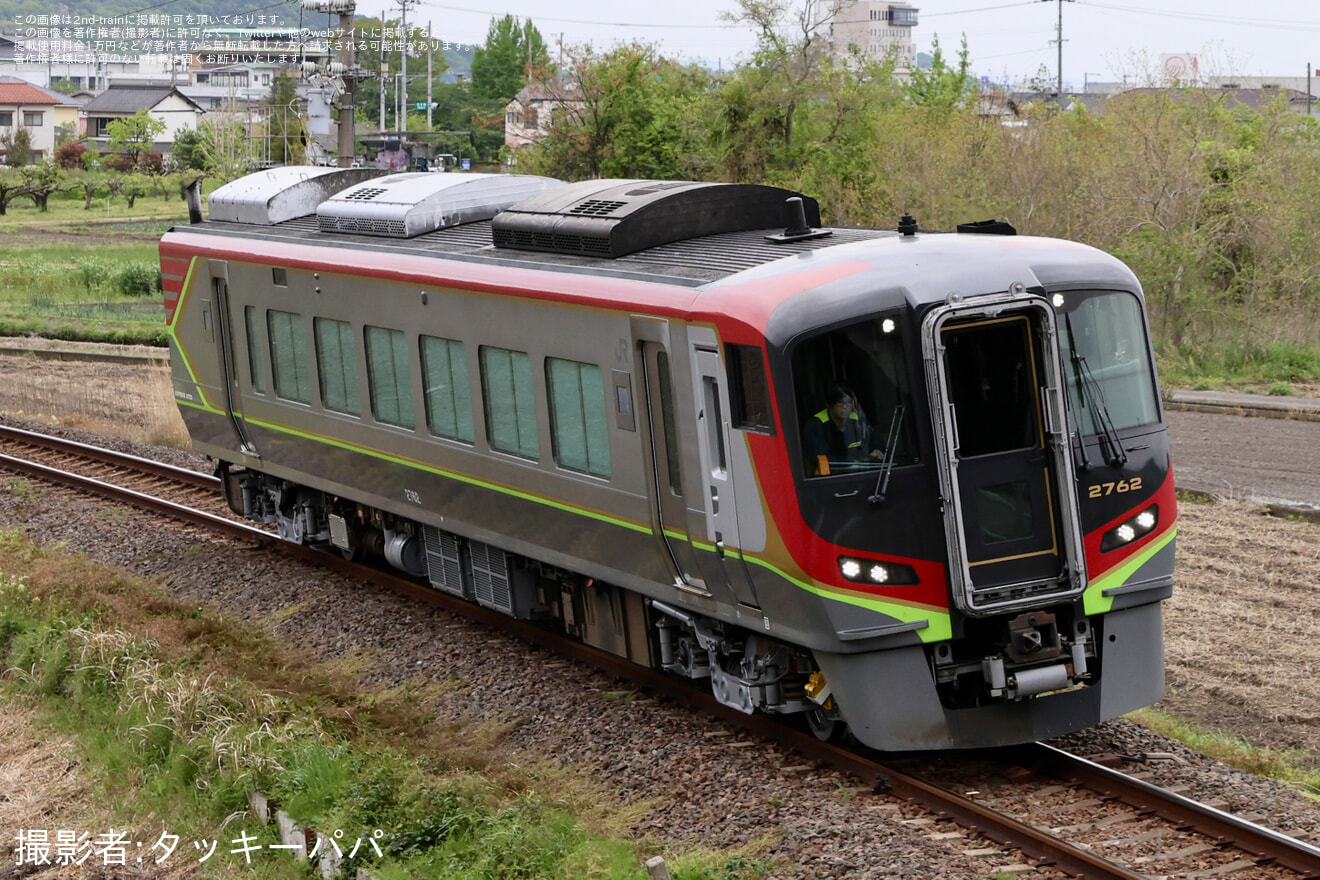 【JR四】2700系気動車2762号車が検査を終えて多度津工場出場の拡大写真