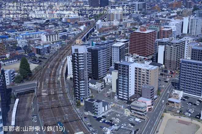 【JR東】キハ110系「TOHOKU EMOTION」郡山総合車両センター出場回送（3枚目）