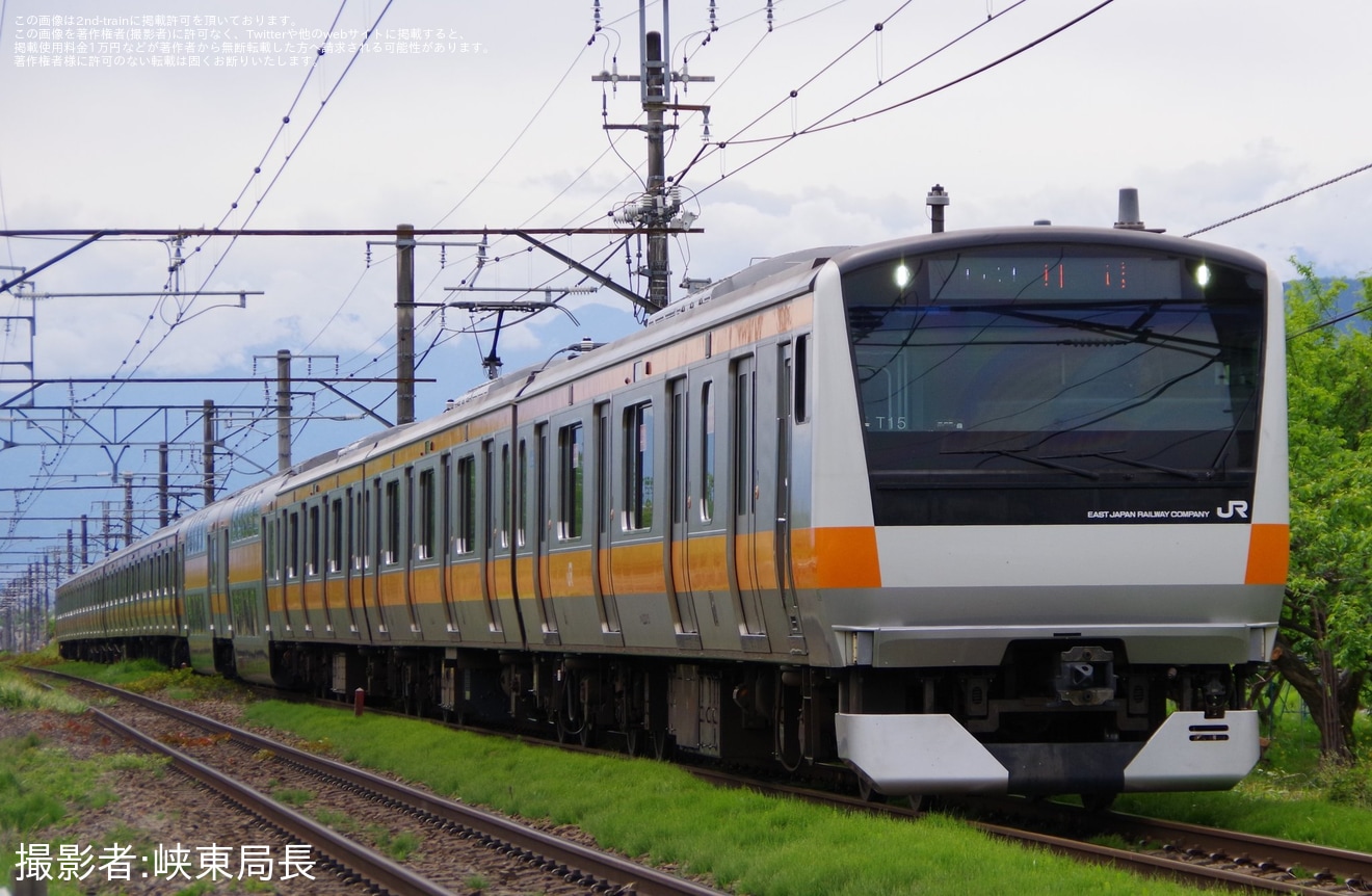 【JR東】E233系T15編成長野総合車両センター出場回送の拡大写真
