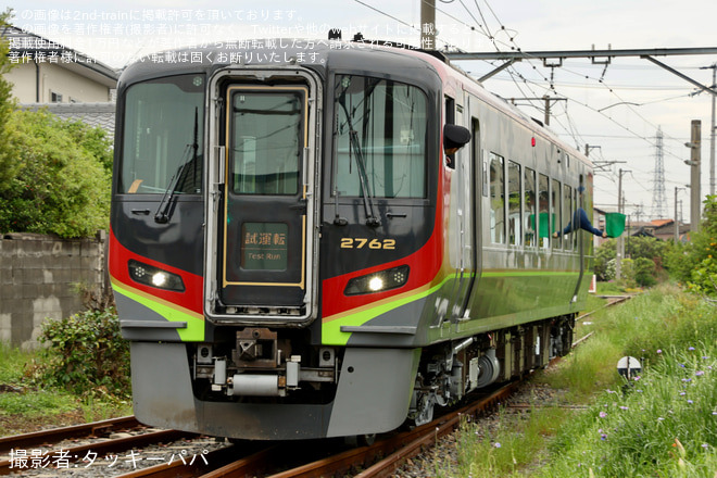 【JR四】2700系気動車2762号車が検査を終えて多度津工場出場を多度津工場で撮影した写真