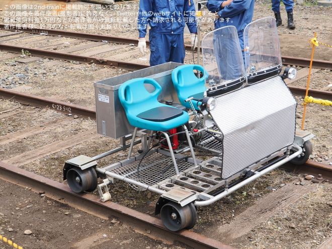 を塩浜車庫で撮影した写真