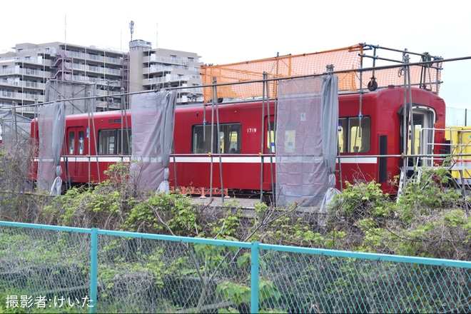 【京急】1500形1719編成1719号車廃車陸送を不明で撮影した写真