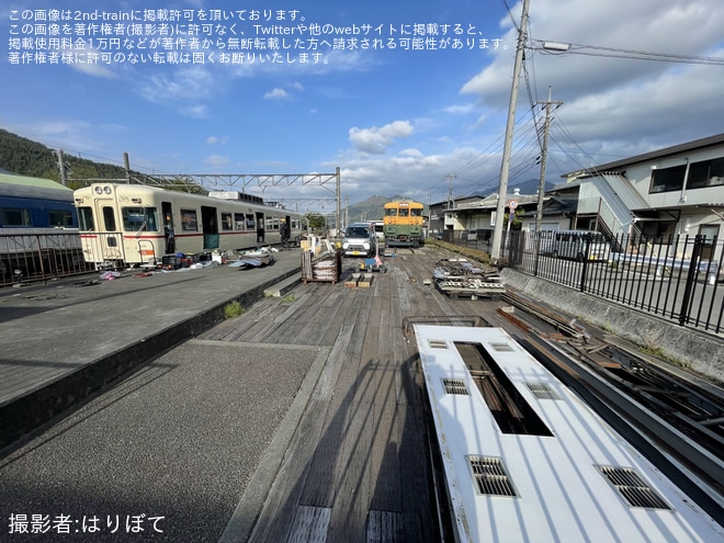 【富士山麓】下吉田駅で1000系1001Fの内装解体作業が確認を下吉田駅で撮影した写真