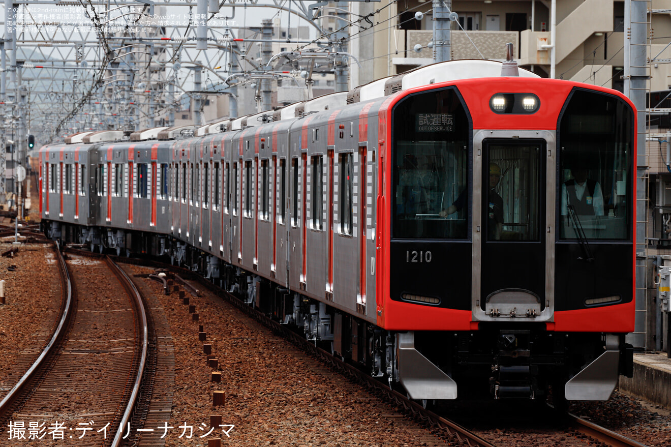 【阪神】1000系1210F(HS60)(「Re Vermilion（リ・バーミリオン）」塗装に変更)尼崎工場出場試運転の拡大写真