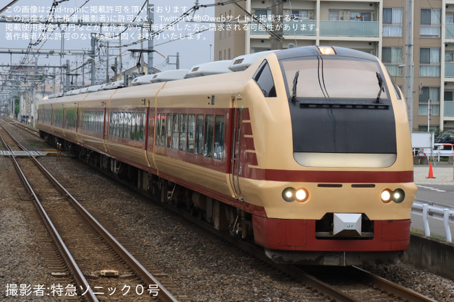 【JR東】臨時特急「絶景ネモフィラ高崎号」運転(2026) - 北上尾駅にて撮影
