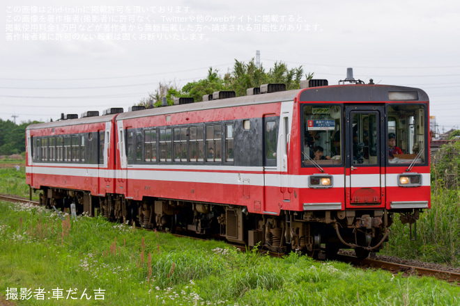 【鹿臨】6000形6011+6016使用 鹿島サッカースタジアム行き特別列車が神栖発で運転を神栖～鹿島サッカースタジアム間で撮影した写真