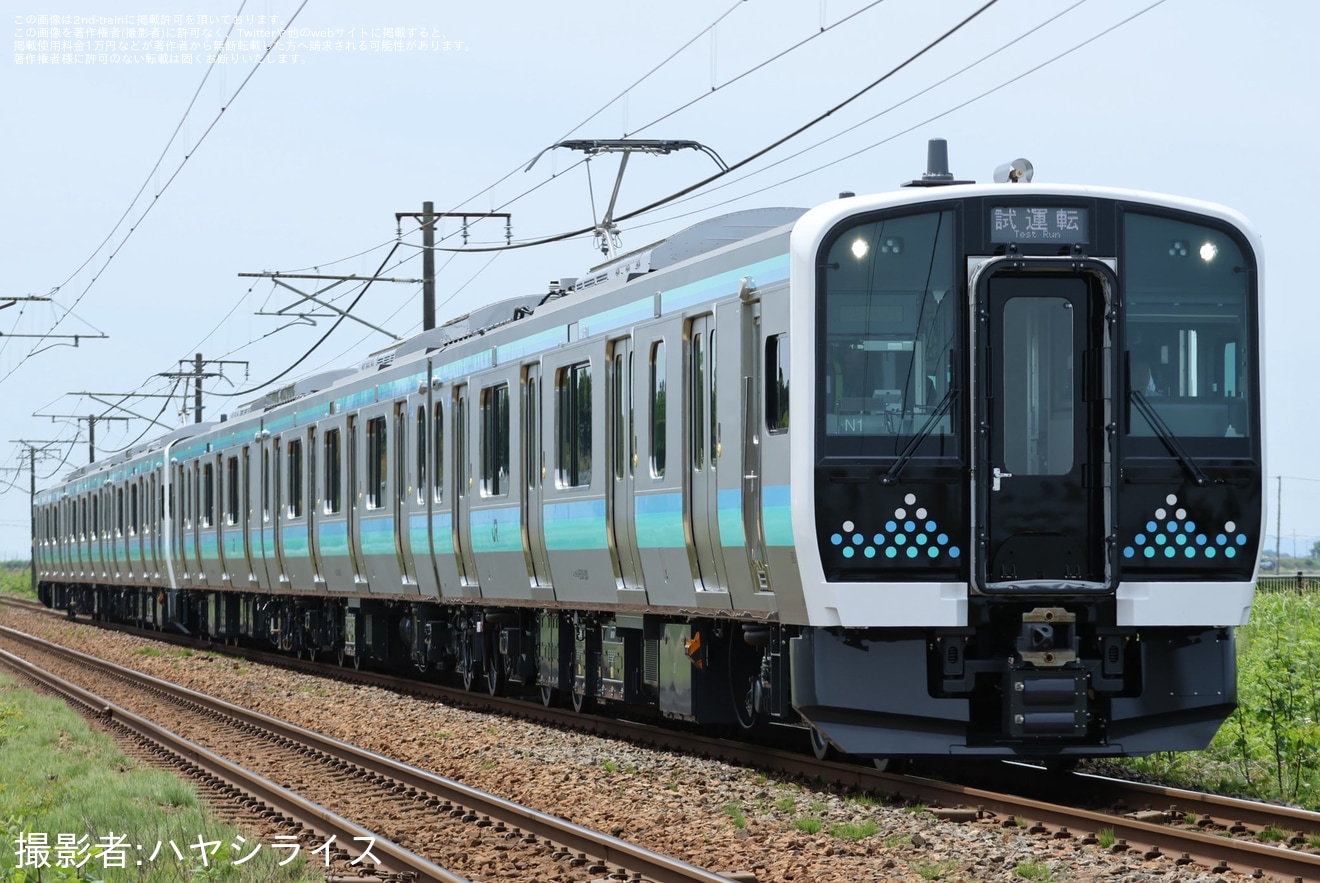 【JR東】長野向け新型車両E131系200番台ナノN1編成+ナノN2編成出場試運転の拡大写真