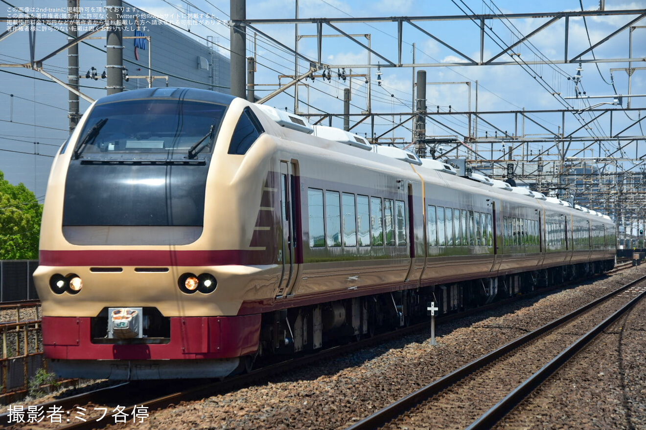 【JR東】E653系K70編成国鉄色　舞浜臨の拡大写真