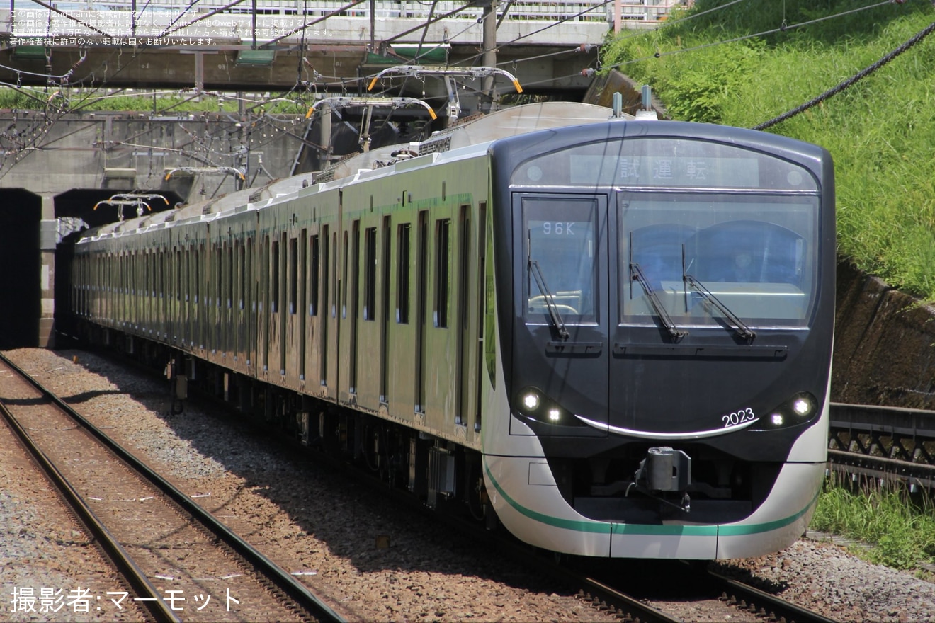 【東急】2020系2123Fが長津田車両工場出場試運転の拡大写真