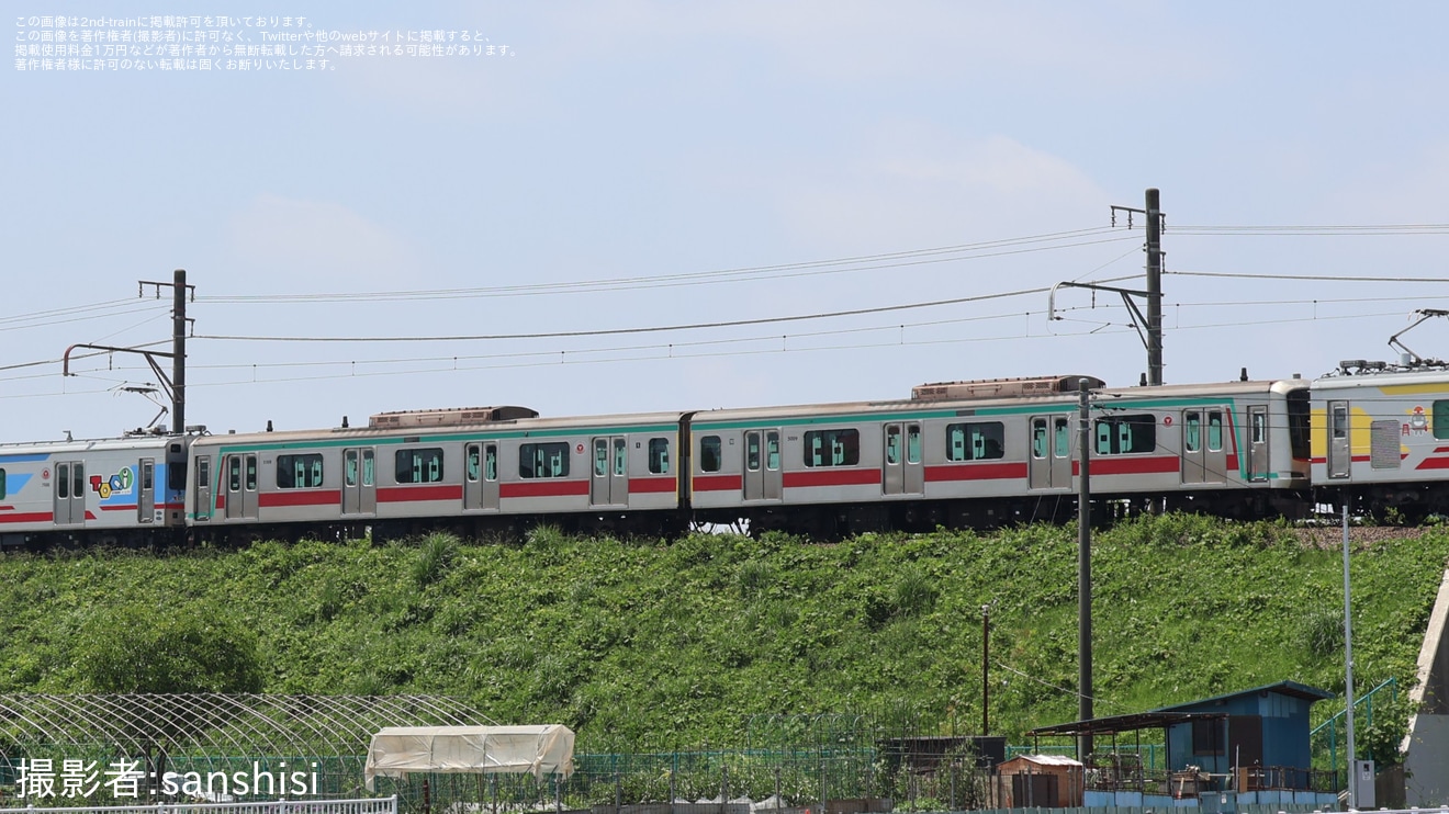 【東急】5000系5109F先頭車2両が長津田車両工場を出場の拡大写真