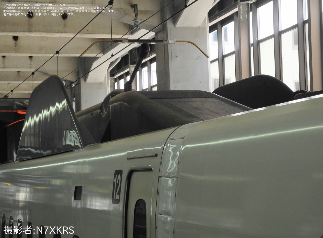 【JR西】N700S H1編成が全般検査を終えて試運転、塗装省略とみられる姿で出場の拡大写真