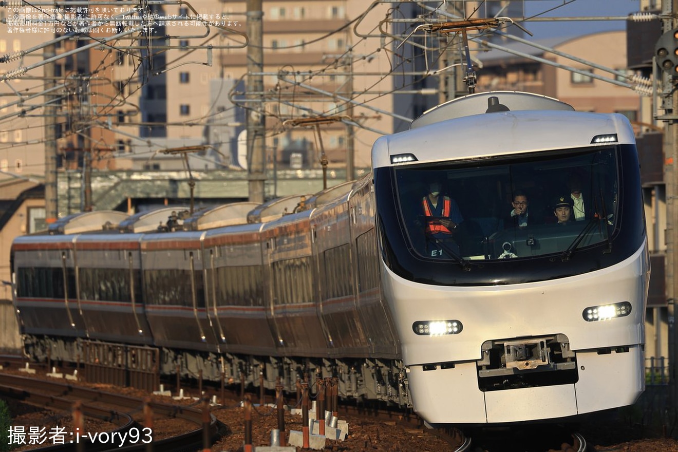 【JR海】385系E1編成が中央本線で性能確認試運転の拡大写真