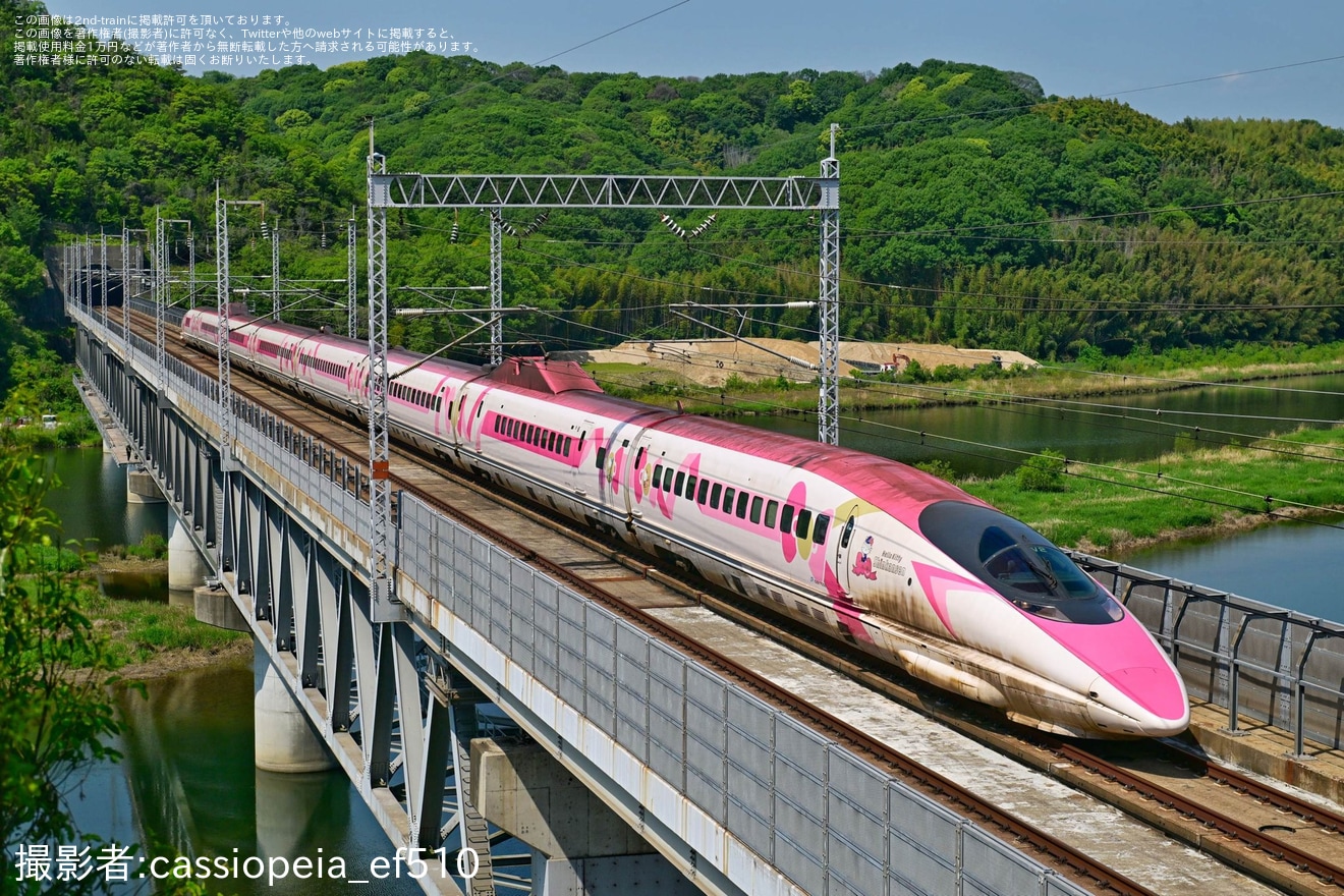【JR西】500系V2編成「ハローキティ新幹線」ラストランの拡大写真