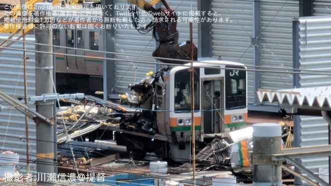 【JR海】213系5000番台H13編成クハ212-5013が解体を不明で撮影した写真